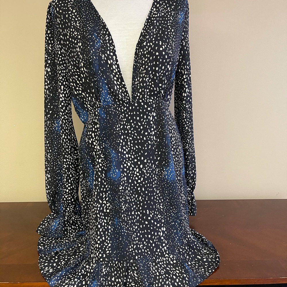 Perfect buddy love dress. Very flattering